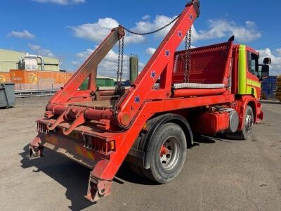 2009 Scania P230 4x2 Skip Loader - 4