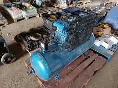 Clarke Air Compressor