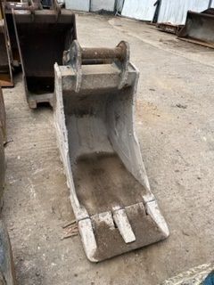 Hill 2ft Digging Bucket - 65mm pins 