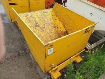 Tipping Skip on Castors 1250Kgs - 2