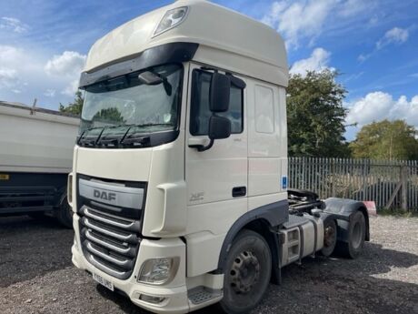 2016 DAF XF510 6x2 Mini Midlift Tractor Unit