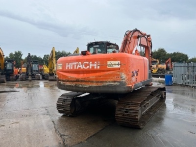 2009 Hitachi ZX210LC-3 Excavator  - 3