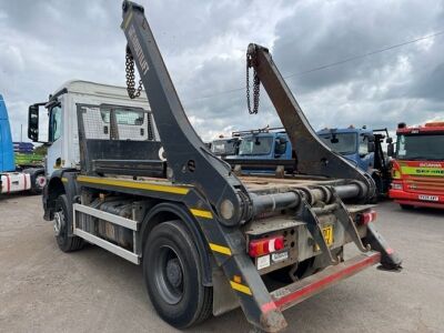 2017 Mercedes Arocs 1824 4x2 Skip Loader - 3