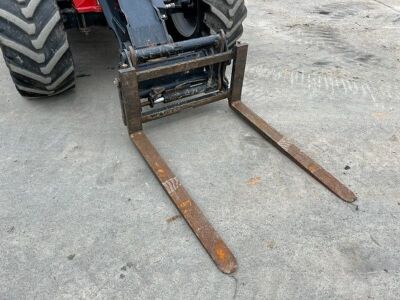 2017 Manitou MLT630 105D Telehandler - 8