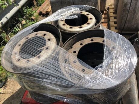 Qty of Misc Truck Parts & Wheel Rims 