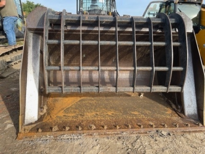 Ulrich 437HT/HL Hydraulic Grab + Toe Tip Bucket - 3