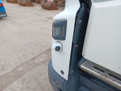 2014 Volvo FMX410 8x4 Euro 6 Alloy Body Insulated Tipper - 8