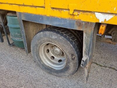 2008 Iveco 150 E22 4x2 Line Marking Rigid - 16