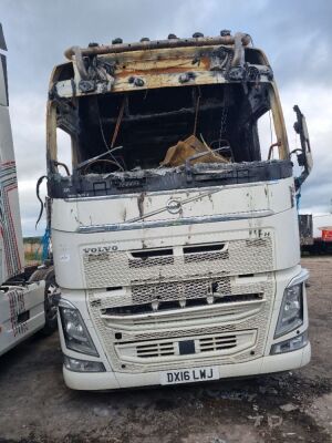 2016 Volvo FH 540 Globetrotter 6x2 Rear Lift Tractor Unit - 21