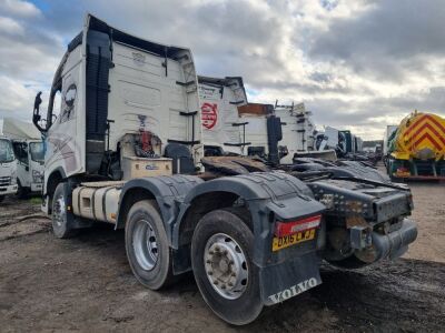 2016 Volvo FH 540 Globetrotter 6x2 Rear Lift Tractor Unit - 32