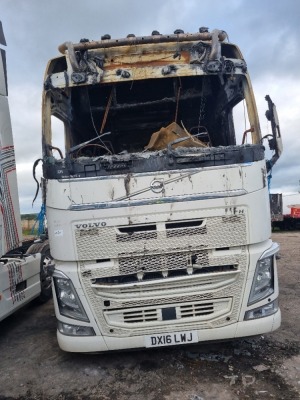 2016 Volvo FH 540 Globetrotter 6x2 Rear Lift Tractor Unit - 2