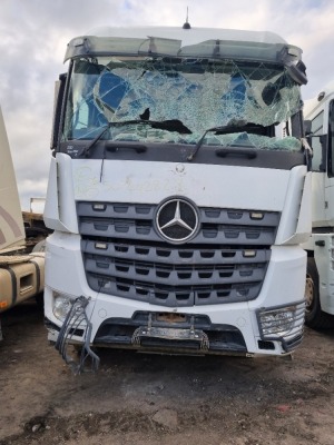 2014 Mercedes Arocs 2645 6x4 Tractor Unit - 2