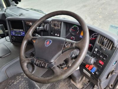 2015 Scania P410 8x4 Insulated Body Tipper - 9
