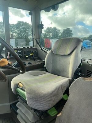 2005 John Deere 6820 4WD Tractor - 10