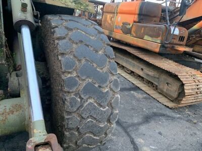 2000 Case 721C Loading Shovel - 11