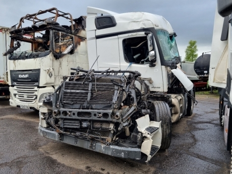 2017 Mercedes Actros 2546 6x2 Midlift Tractor Unit
