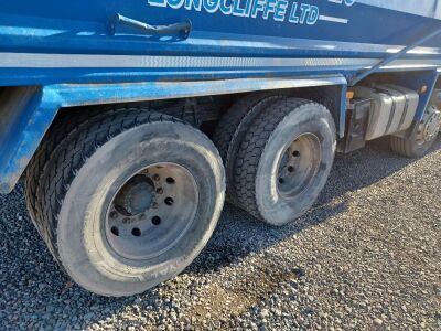 2015 Volvo FMX 8x4 Steel Body Tipper - 5