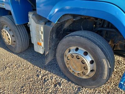 2015 Volvo FMX 8x4 Steel Body Tipper - 9