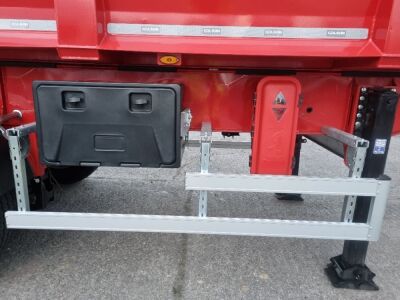 New & Unused 2022 Colson 80yrd Triaxle Scrap Spec Tipping Trailer - 6