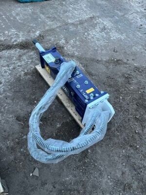 New & Unused 2022 Mini Digger Hydraulic Breaker - 2