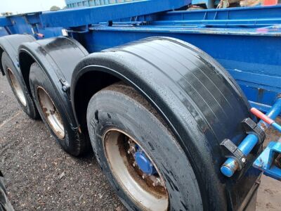 2004 Dennison Triaxle Sliding Skeletal Trailer - 7