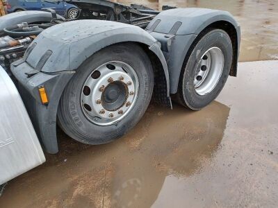 2018 DAF XF530 6x2 Midlift Tractor Unit - 6