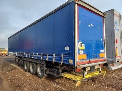 2007 SDC Lawrance David Body Curtainside Ferry Spec Triaxle Trailer  - 3