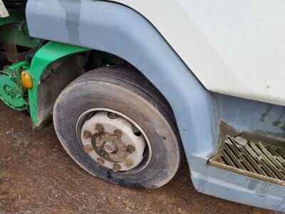 2006 DAF LF 45 170 4x2 Sweeper - 4