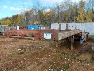 1995 AHP Triaxle Stepframe Flat Trailer