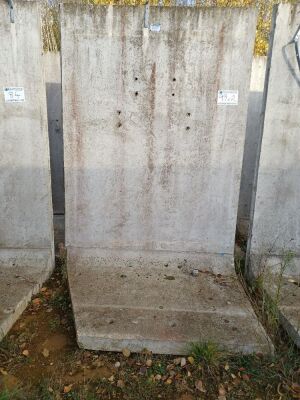 2 x 45° Poundfield L Shaped Interlocking Concrete Retaining Wall Panels - 2