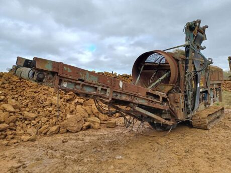 Powerscreen 511 Tracked Trommel