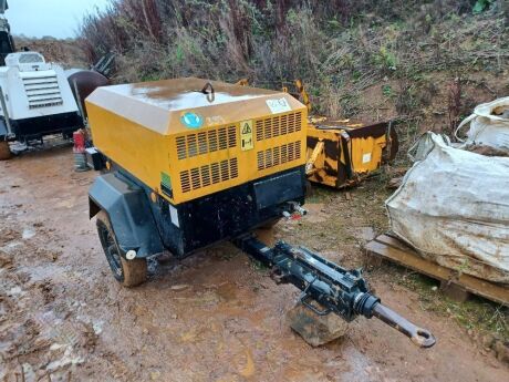 2000 Ingersoll Rand 726 Single Axle Drawbar Twin Tool Compressor