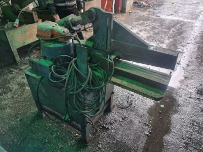 Hydraulic Alligator Shear - 8