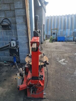 2004 John Bean T3000 Tyre Changer - 8