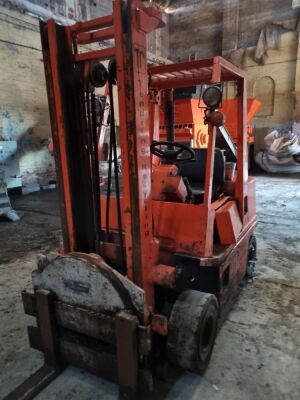 Nissan AEH02A25U Diesel Forklift - 9