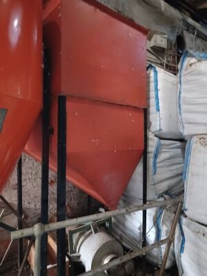 2x Feed Silos - 5