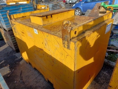 Chain Lift Holding Tank