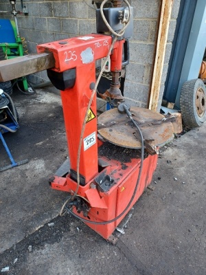 2004 John Bean T3000 Tyre Changer - 2