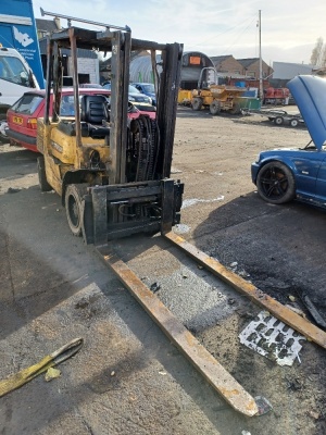 Caterpillar DP30 Diesel Forklift - 5