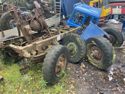 4x4 Chassis Section c/w Gearbox, Winch + 2 Additional Drive Axles,