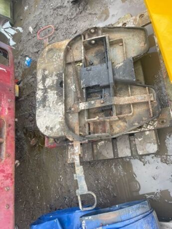 2x DAF 5th Wheel Couplings