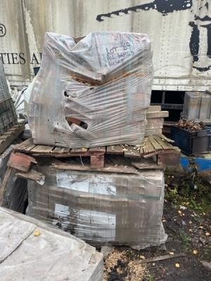 Large Qty of Reclaimed Bricks + Paving Blocks, Approx 14 Pallets - 4