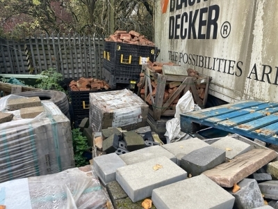 Large Qty of Reclaimed Bricks + Paving Blocks, Approx 14 Pallets - 7