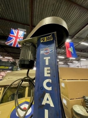 2014 Tecalmet 3000Kg 2 Post Vehicle Lift - 3