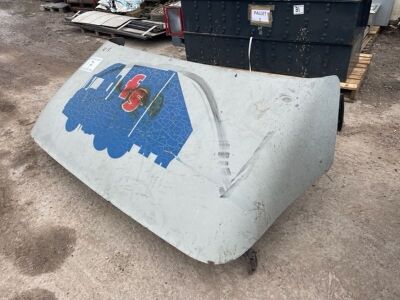 MAN F90 Wind Deflector + Brackets - 2