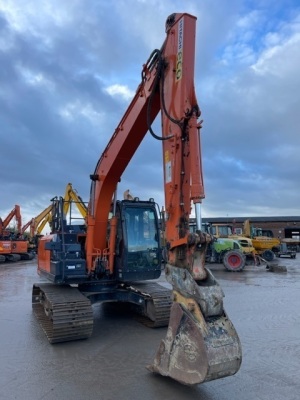 2019 Hitachi ZX130LCN-6 Excavator - 3