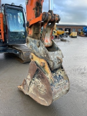 2019 Hitachi ZX130LCN-6 Excavator - 4