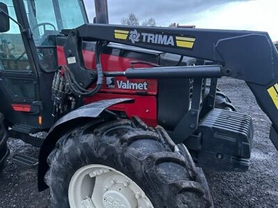 Valmet 665 4WD Tractor - 7