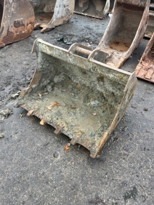 Whites 3ft Digging Bucket