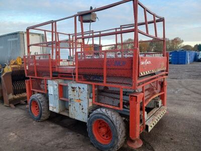 2004 Sky Jack SJ8831 Scissor Lift